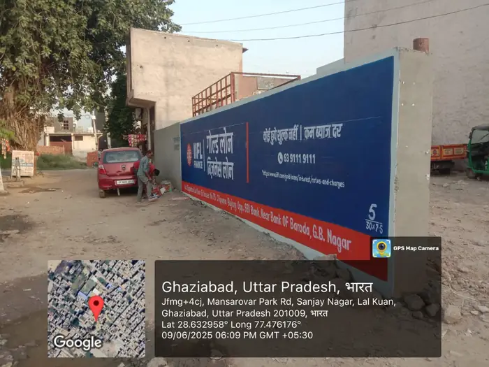 Wall painting advertising campaign by Adelite Media in India